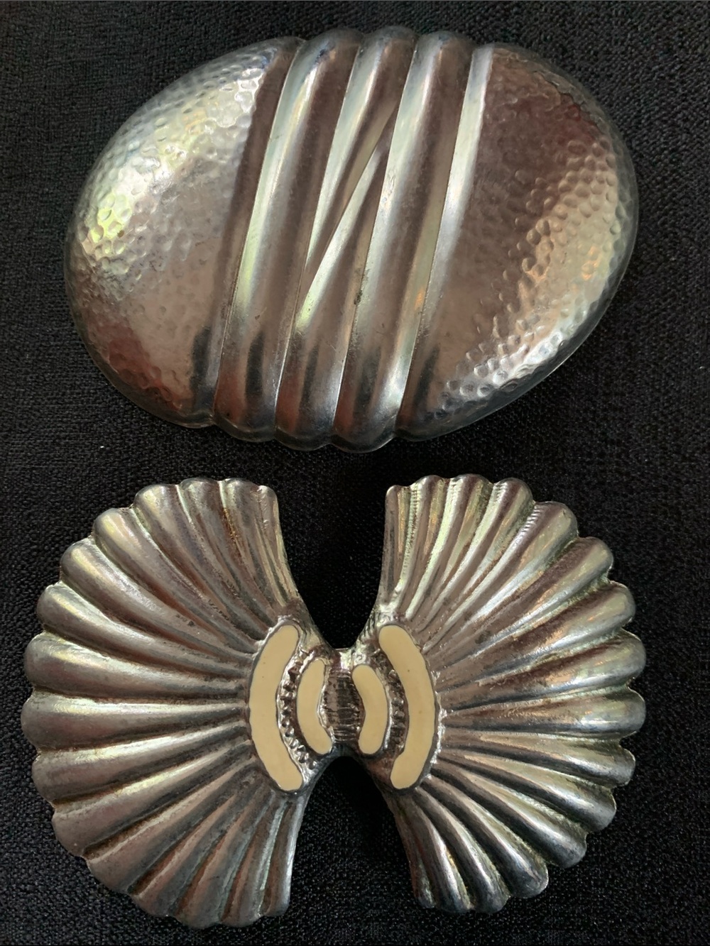 Vintage Silver Sculpted Metal Belt Buckle Set - Women Accessories